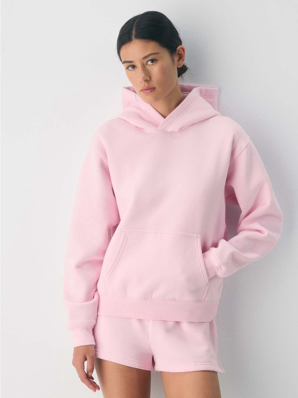 Aritzia Cozy Sweatfleece Perfect Hoodie only milkshake pink